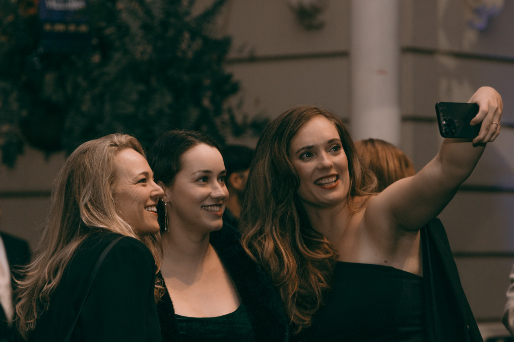 australia cares gala kcc-16